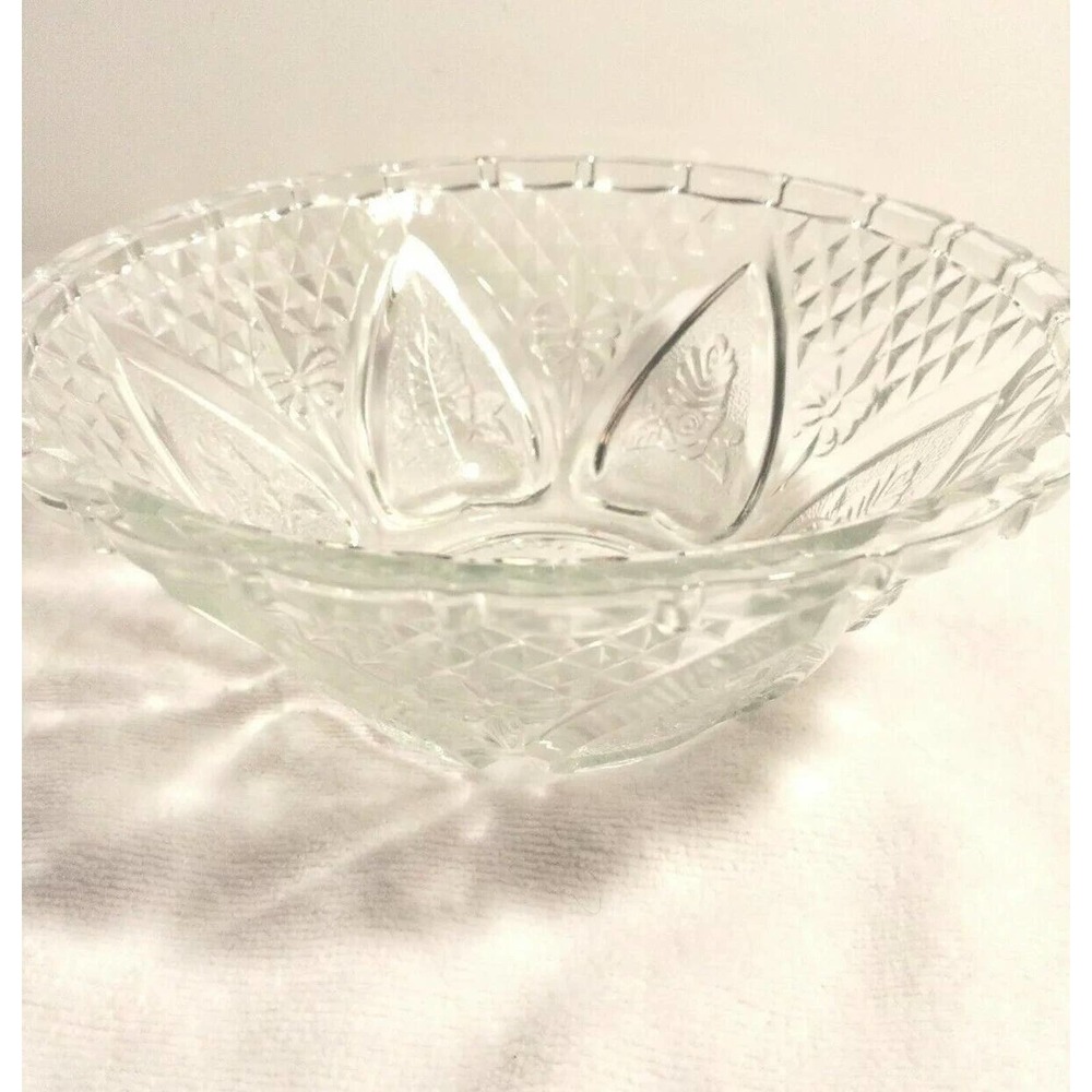KIG Malaysia Bowl Clear Pressed Glass Heart Candy Serving Dish‎